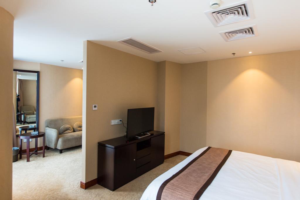 Vienna International Hotel - Expo Branch Shanghaj Zewnętrze zdjęcie